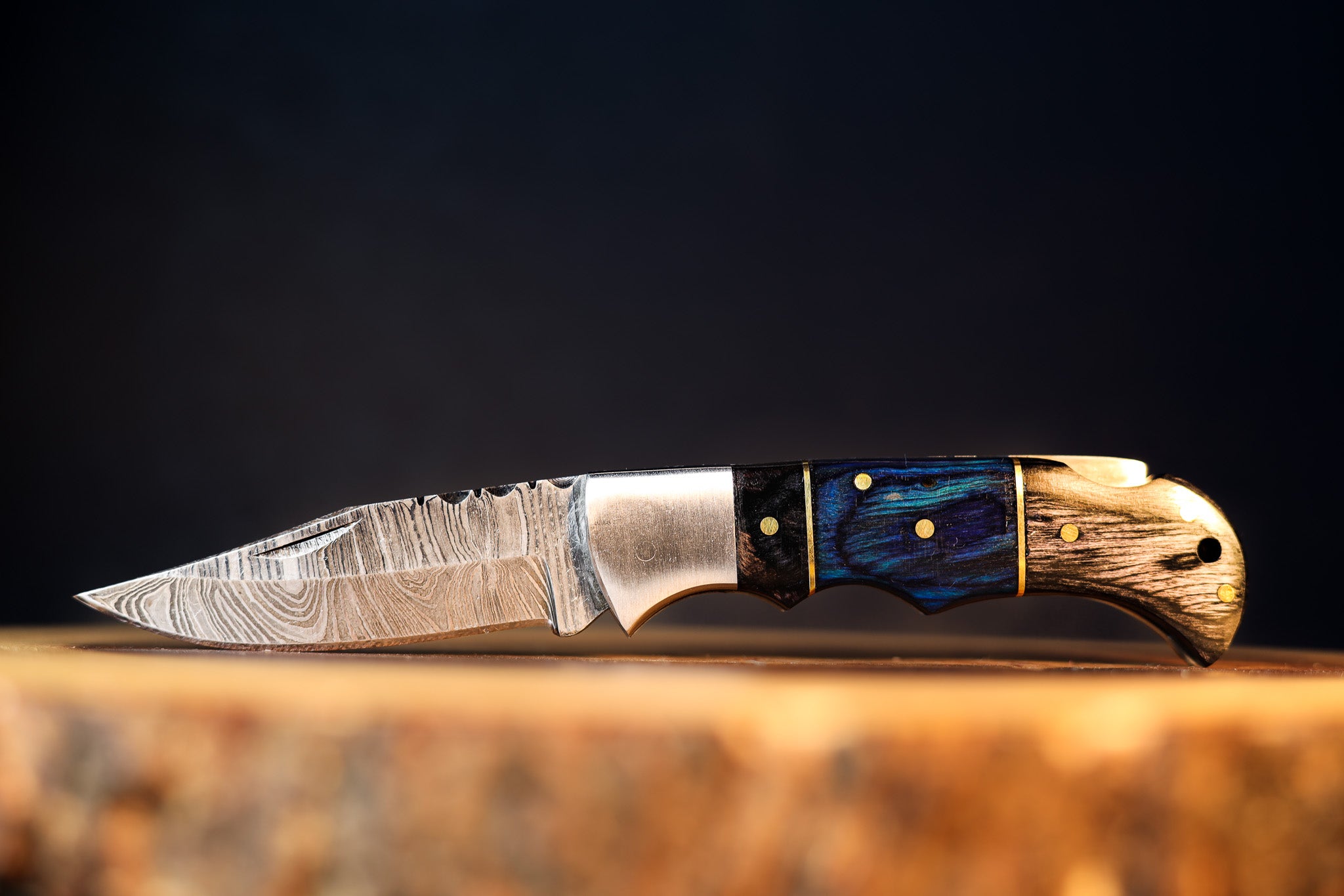 OCEAN WOOD - Damascus Pocket Knife - Blue Pakkawood Handle
