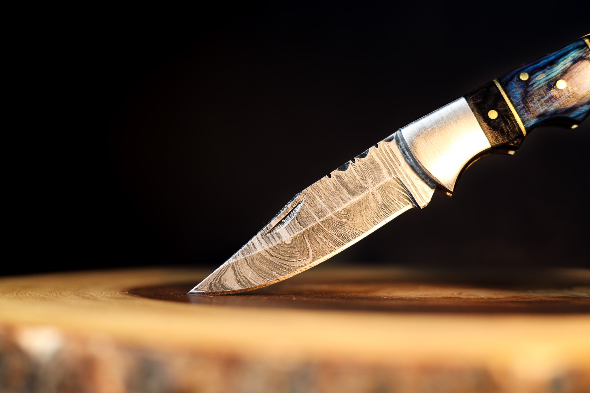 OCEAN WOOD - Damascus Pocket Knife - Blue Pakkawood Handle
