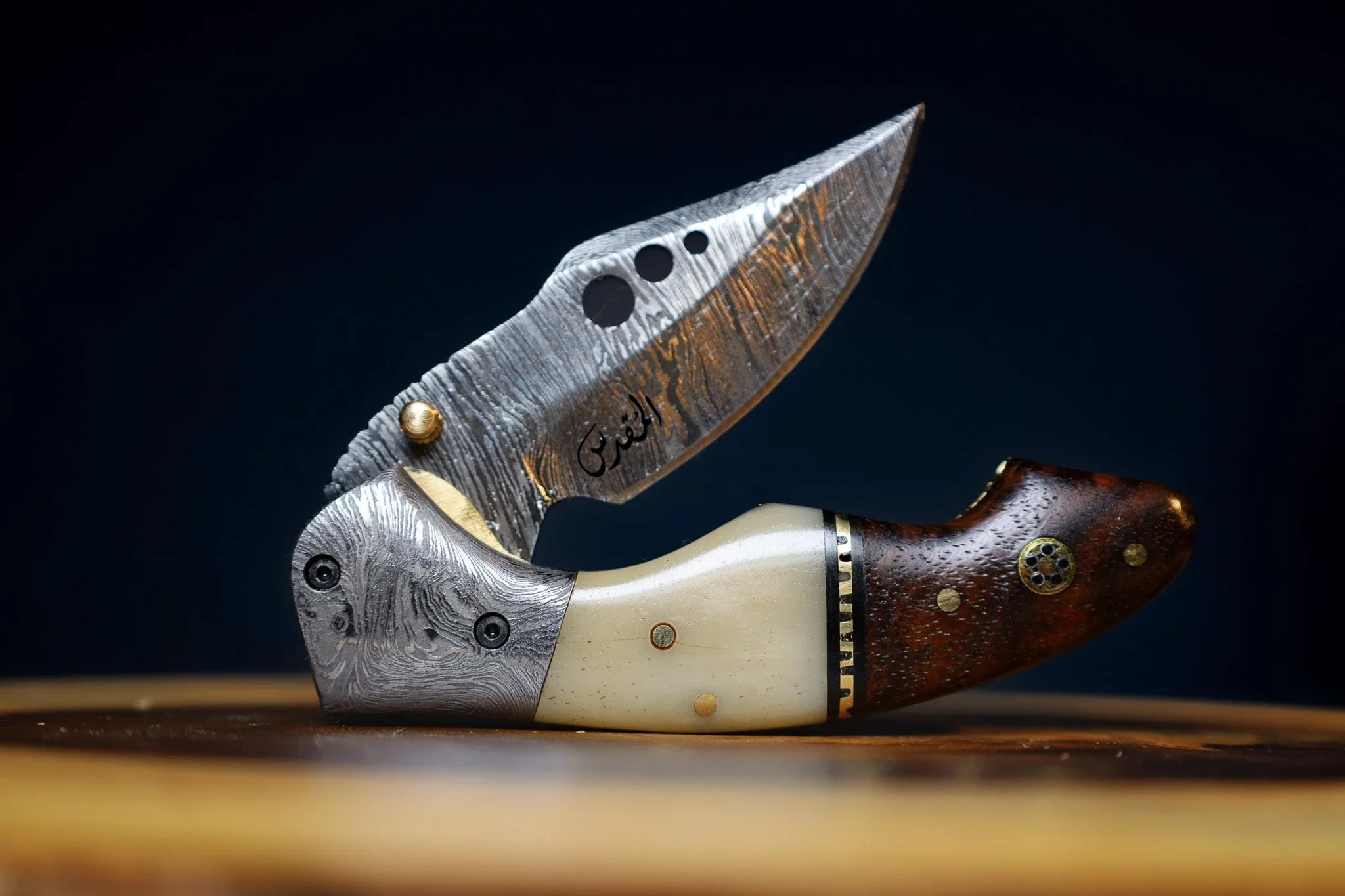 🐪 THE CAMEL BONE OF THAR: Damascus Steel EDC Pocket Folding Knife With Leather Sheath by SacredBlade