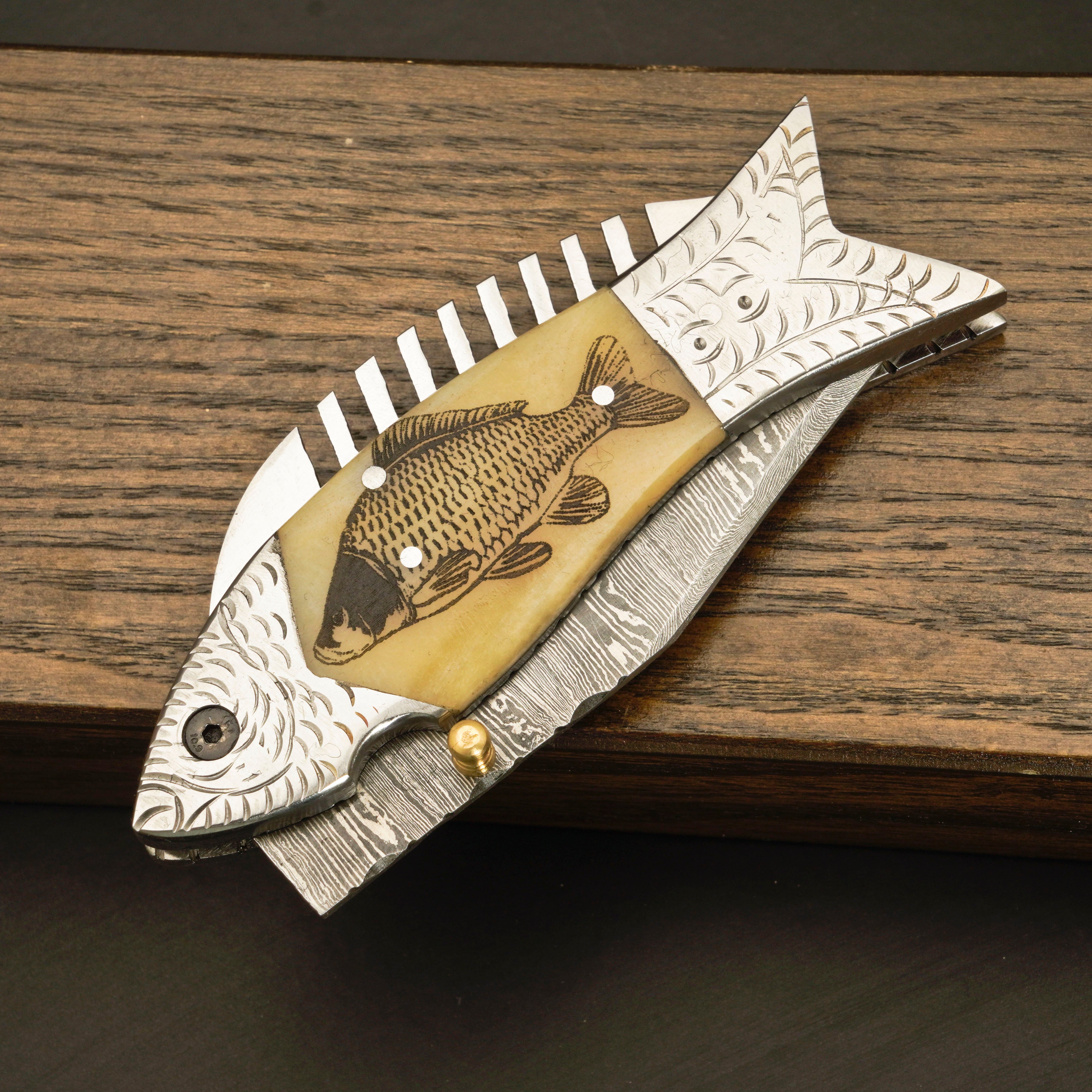 🐟 KOI Fish Pocket Knife - Damascus Steel - Bone Handle Knife